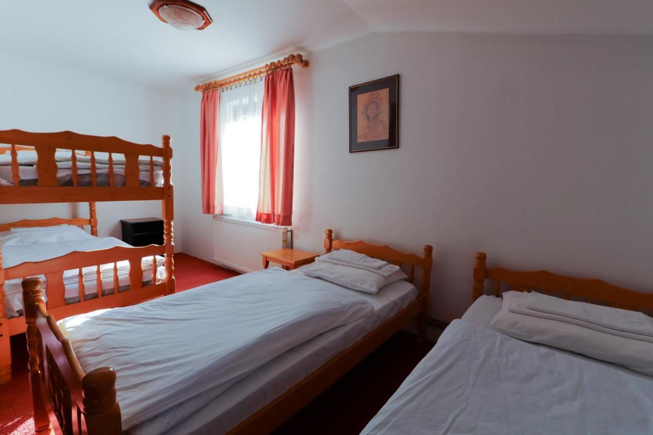 Sumarska Kuca Ognjiste Hotell Jahorina Exteriör bild